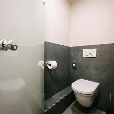 Отель Travel24 3*