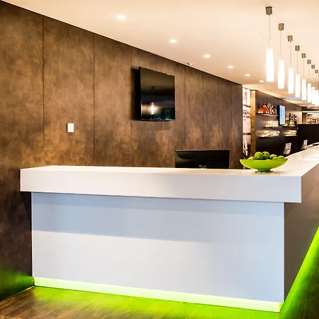 Travel24 מלון 3*