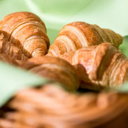 מלון Travel24 3*